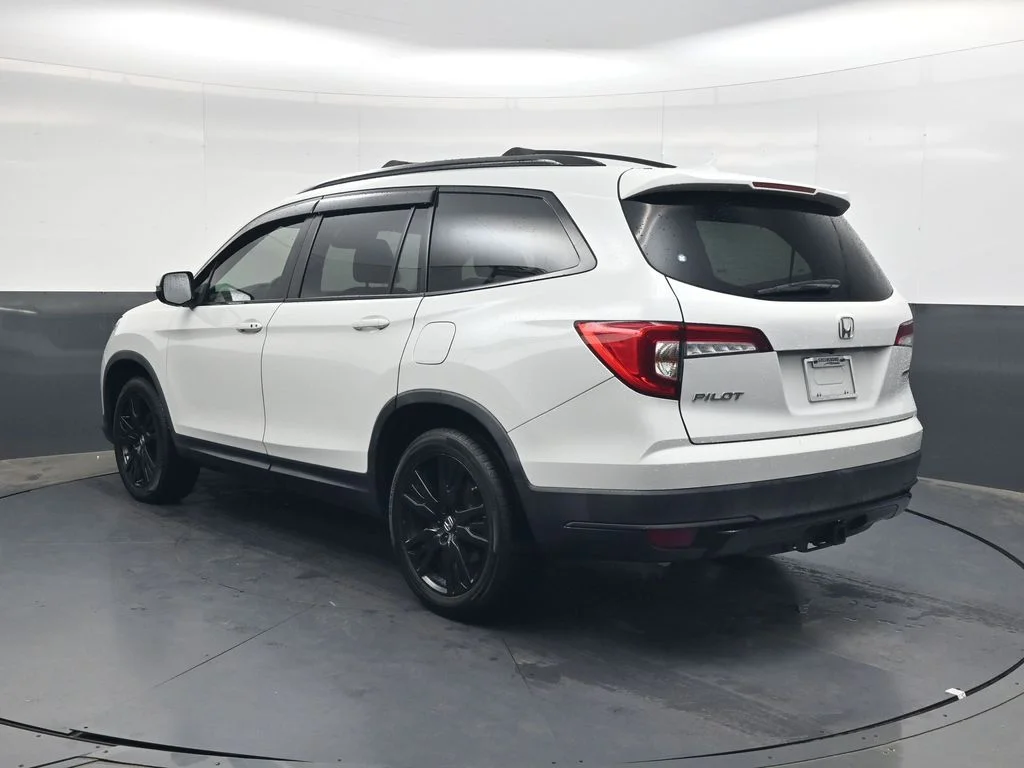 Used 2022 Platinum White Pearl Honda Special Edition image 6