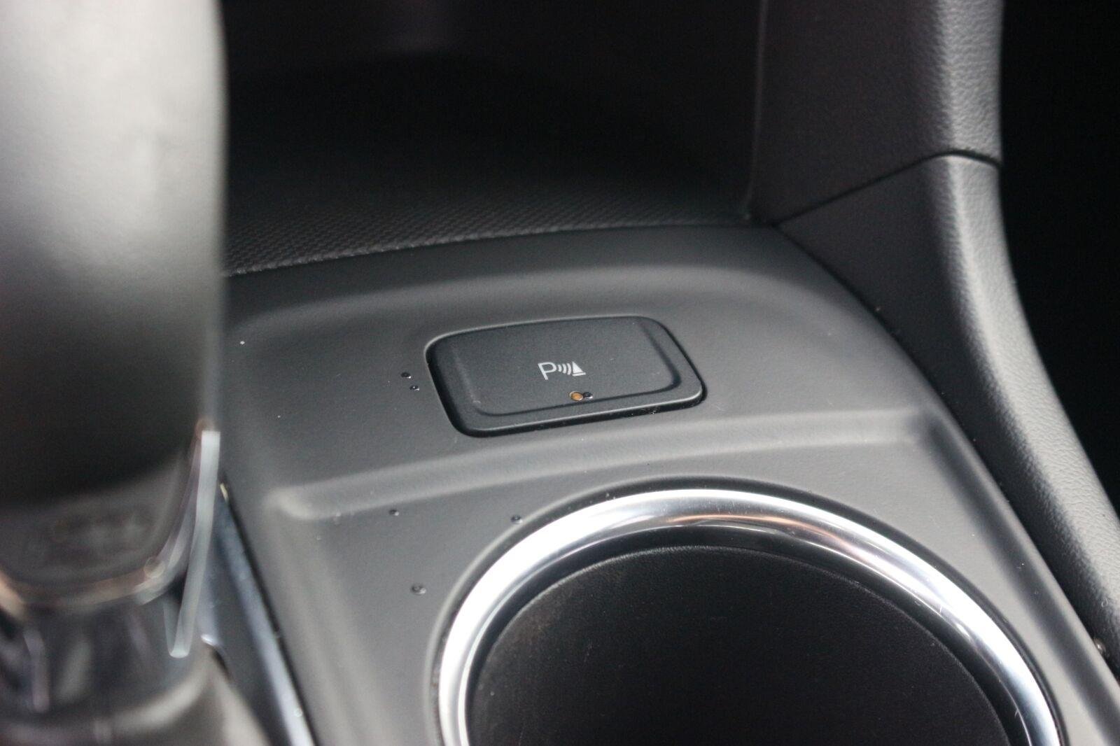 Used 2024 Lakeshore Blue Metallic Chevrolet LT image 21