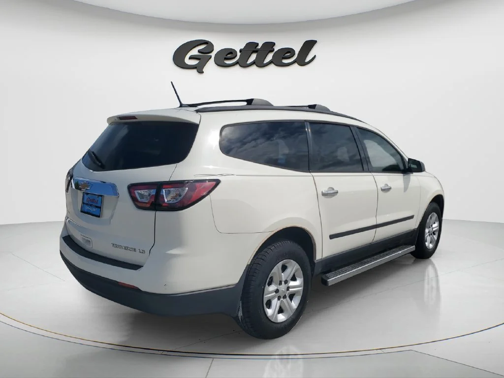 Used 2013 White Chevrolet LS image 5