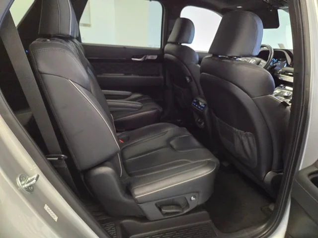 Used 2022 Silver Hyundai Calligraphy image 17