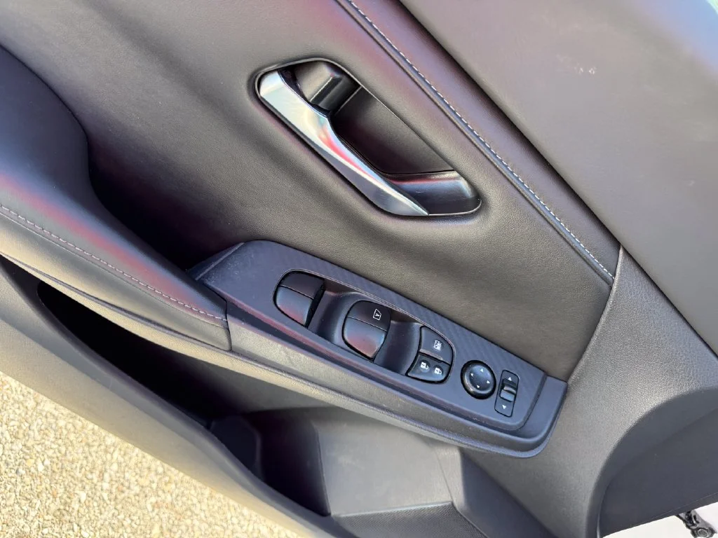 Used 2023 White Nissan SV image 6