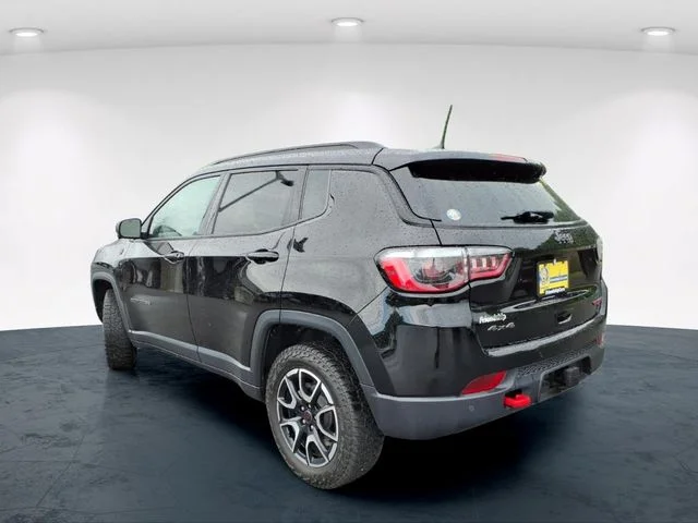 Used 2025 Black Jeep Trailhawk image 11