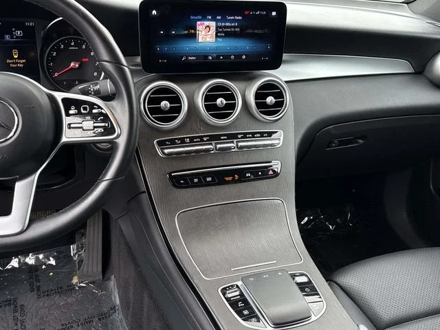 Used 2022  Mercedes-Benz GLC 300 image 19