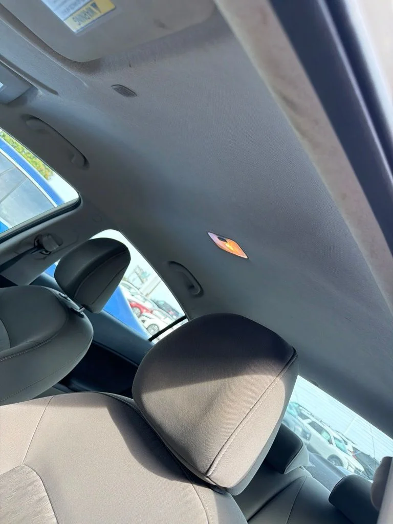 Used 2015 Beige Kia LX image 3