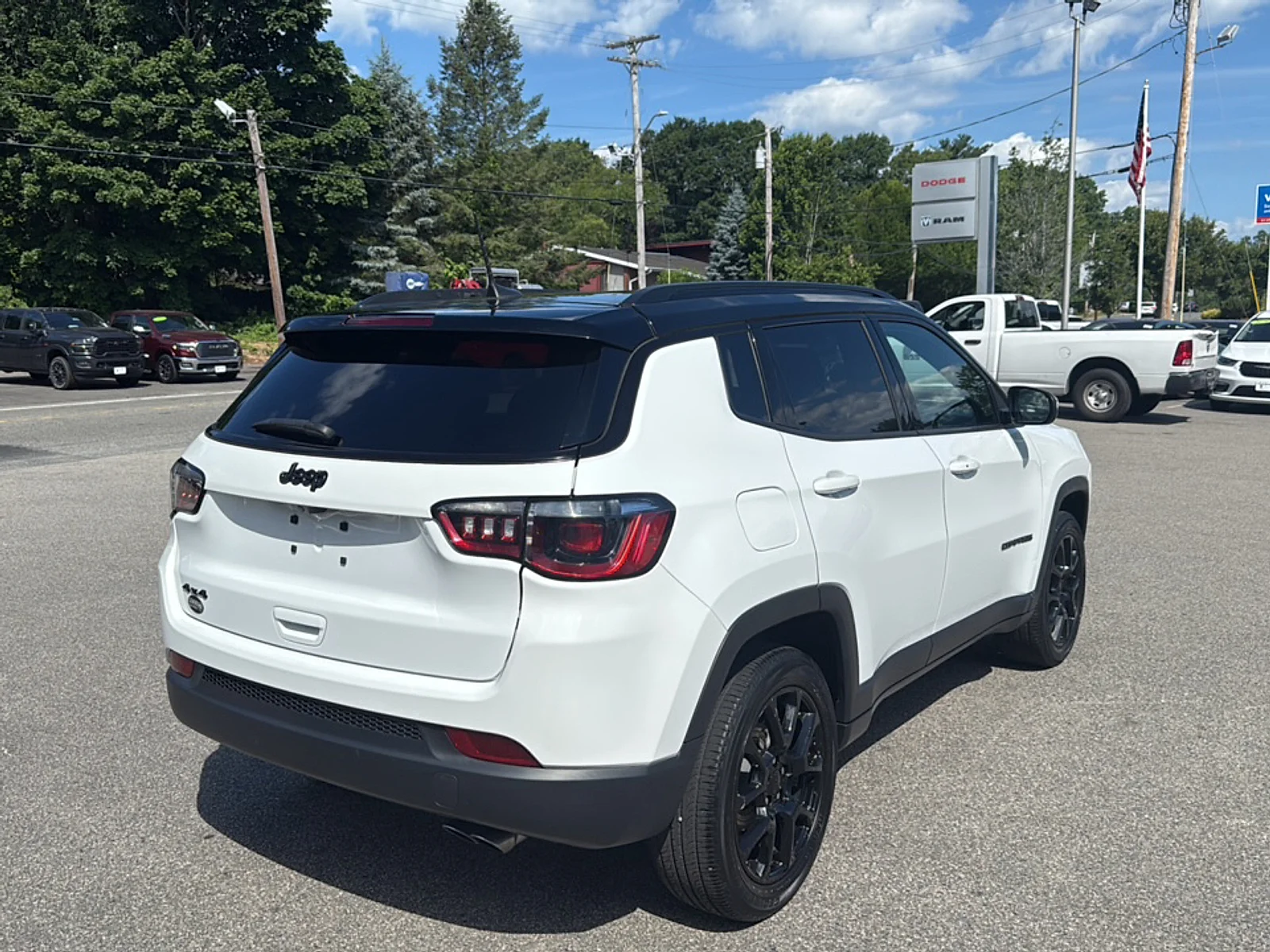 Certified Used 2022 Bright White Clearcoat Jeep Altitude 4x4 image 5