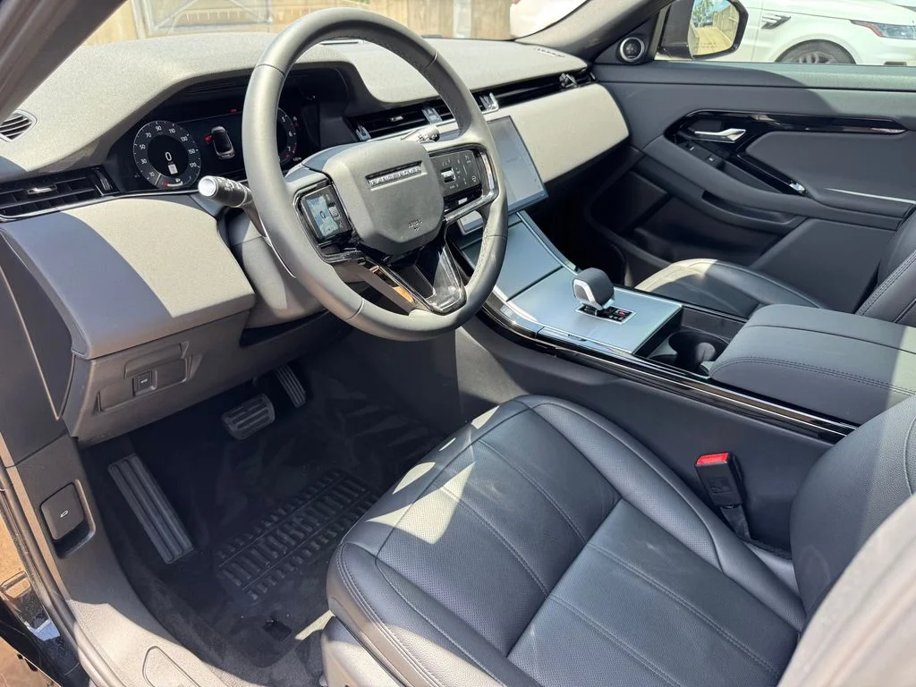 Certified Used 2025 Santorini Black Metallic Land Rover S image 11