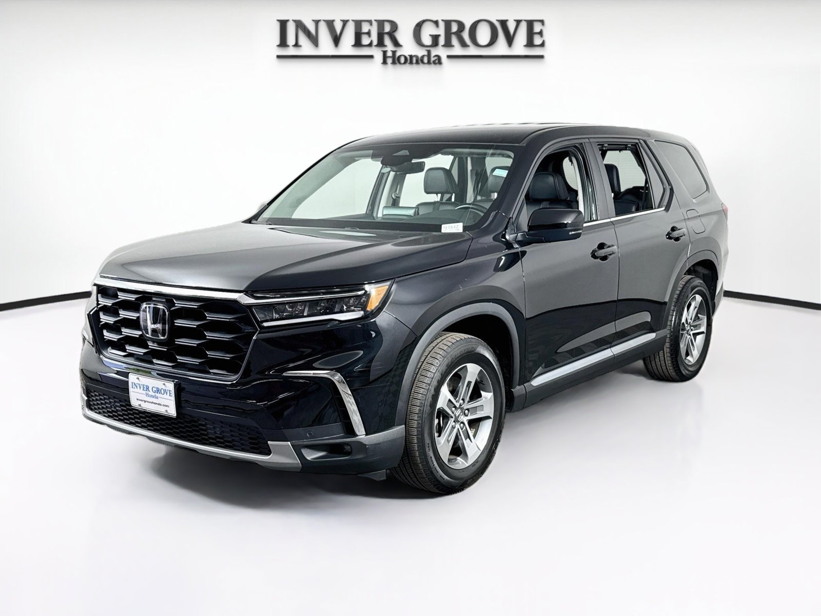 Certified Used 2024 Crystal Black Pearl Honda AWD EX-L image 1