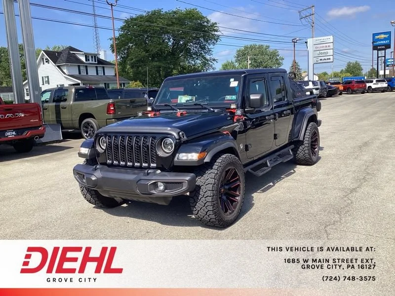 Used 2021 Black Jeep 80th Anniversary 4x4 image 3