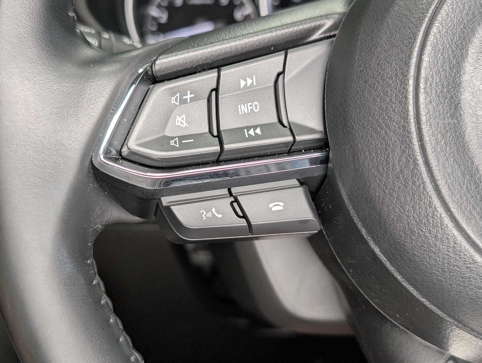 Used 2025 Rhodium White Metallic Mazda 2.5 S Preferred Package image 34