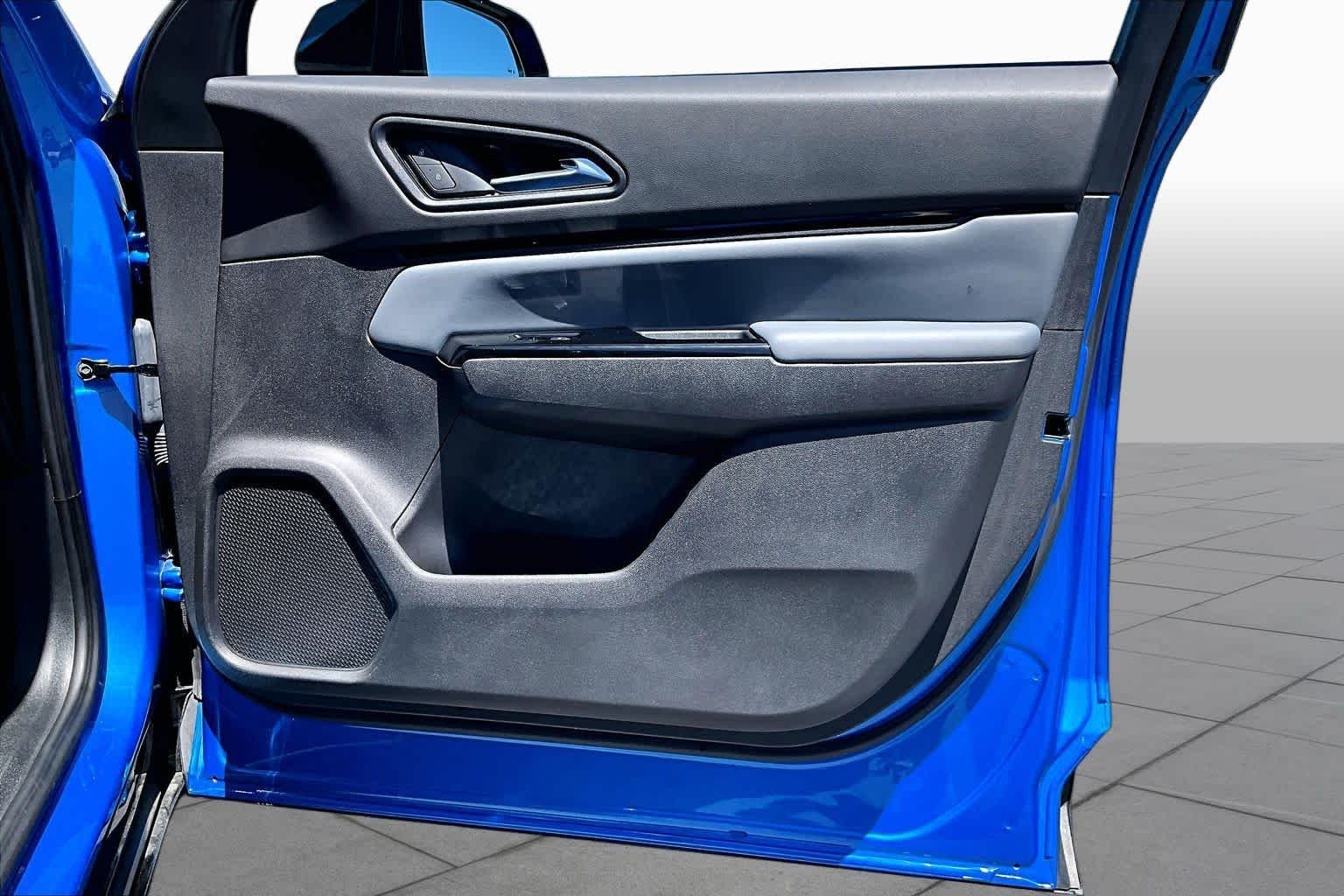 Used 2025 Pacific Blue Metallic Honda Touring image 26