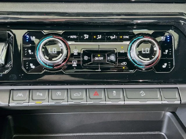 2026 GMC Sierra 1500 AT4 - Photo 11