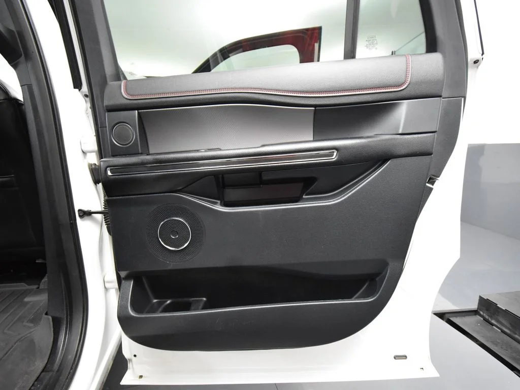 Used 2021 White Ford Limited image 39