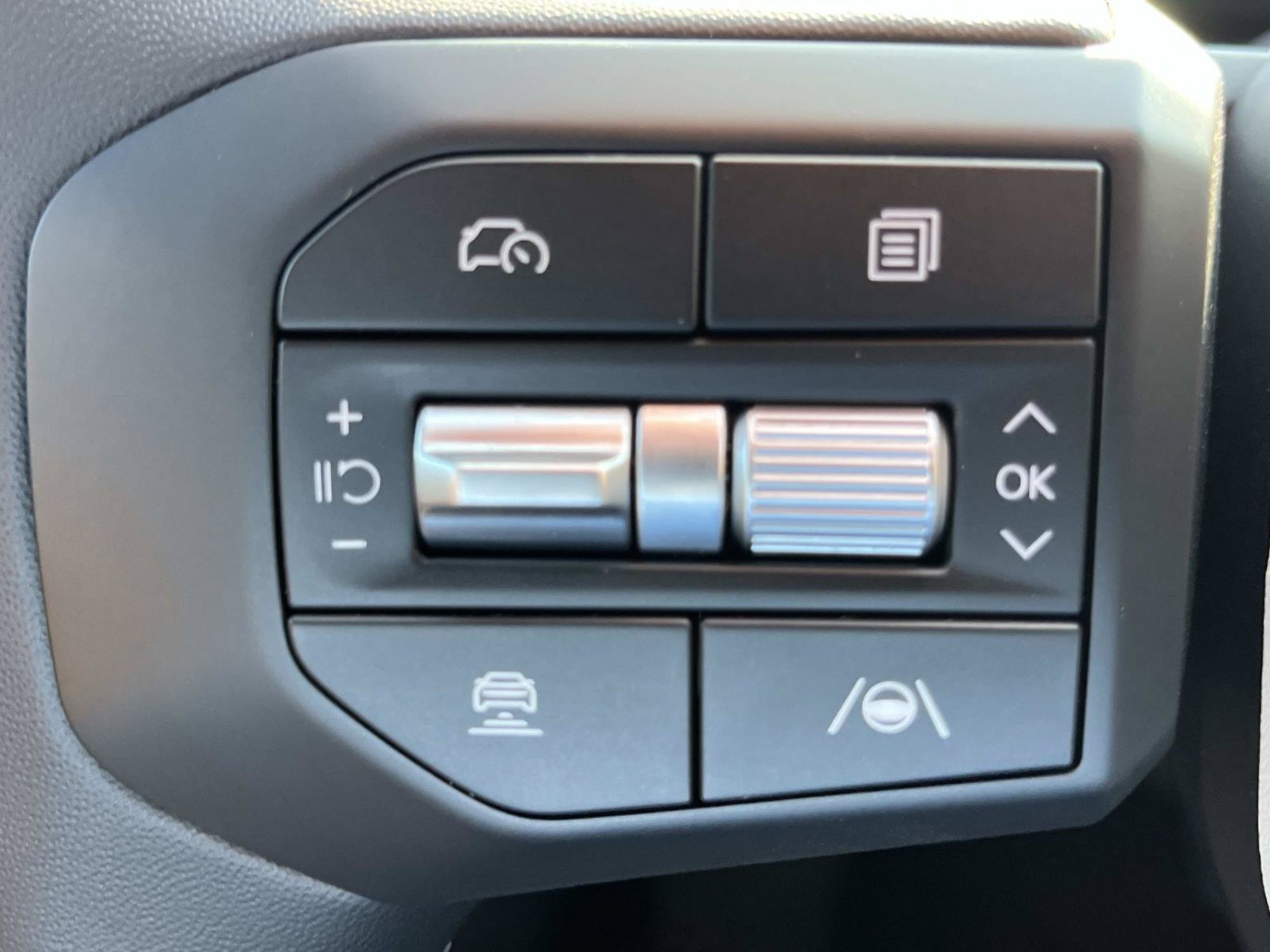 New 2026 Snow White Pearl Kia GT-Line image 25
