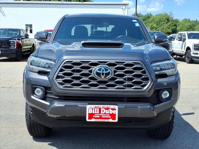 Certified Used 2023 MAGNETIC GRAY MET. Toyota  image 17