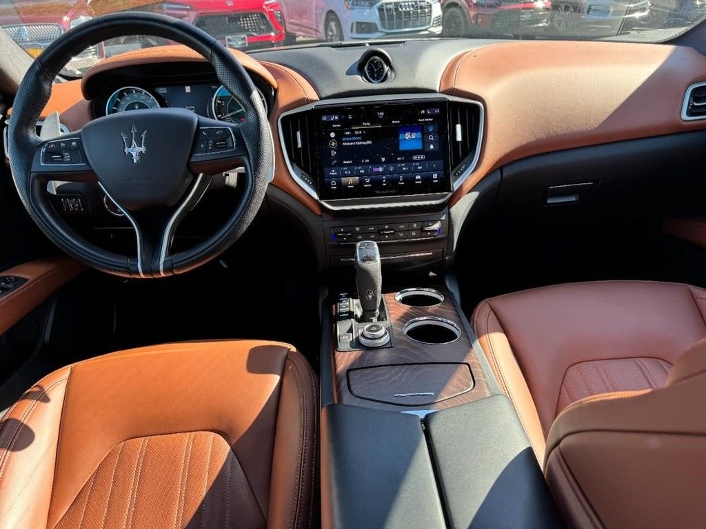 Used 2022 Blu Nobile Tri-Coat Maserati Modena image 12