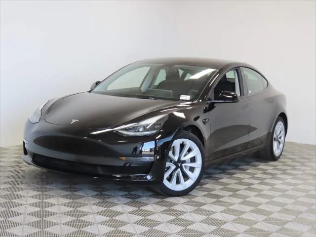2023 Tesla Model 3 -'s photo