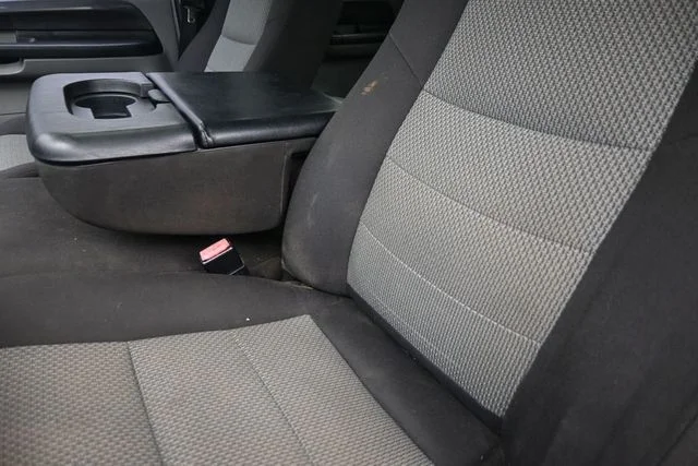 Used 2004 Beige Ford XLT image 16