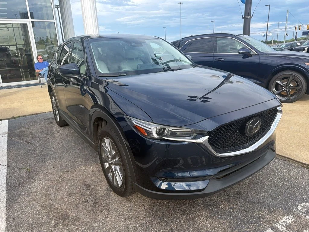 Used 2020 Blue Mazda Grand Touring image 4