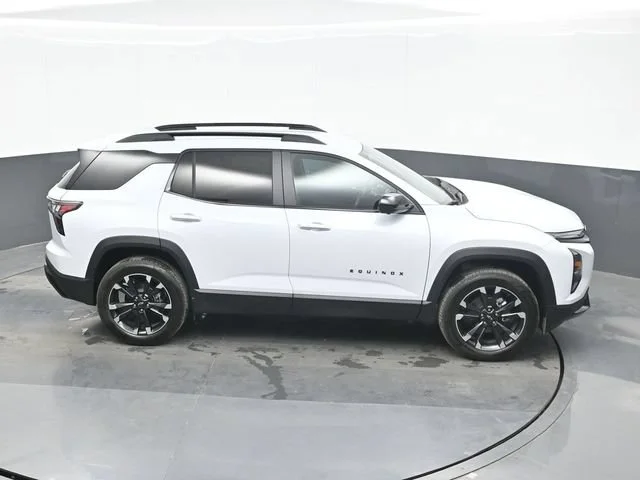 2027 Chevrolet Equinox RS - Photo 16