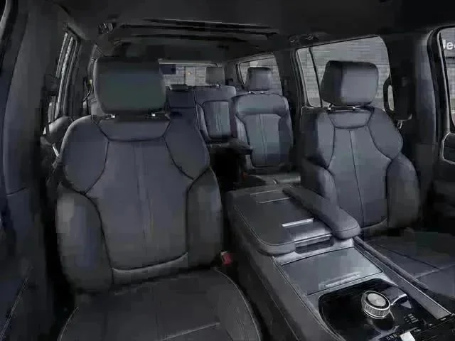 New 2026 Fathom Blue Pearl-Coat Exterior Paint (Late Availability) Jeep Upland image 30