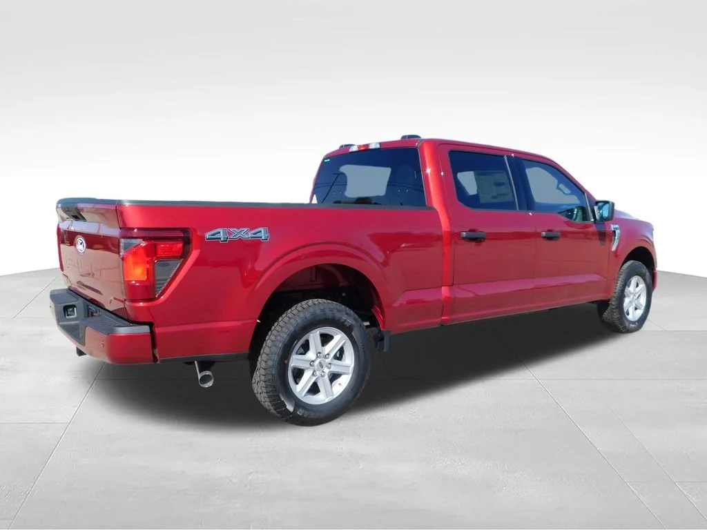 New 2026 Red Ford XLT image 3