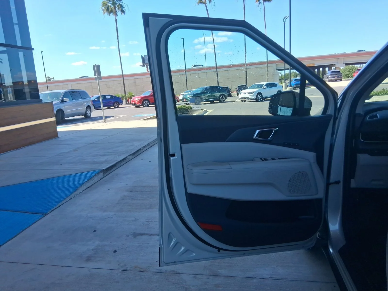 New 2026 White Kia EX image 17