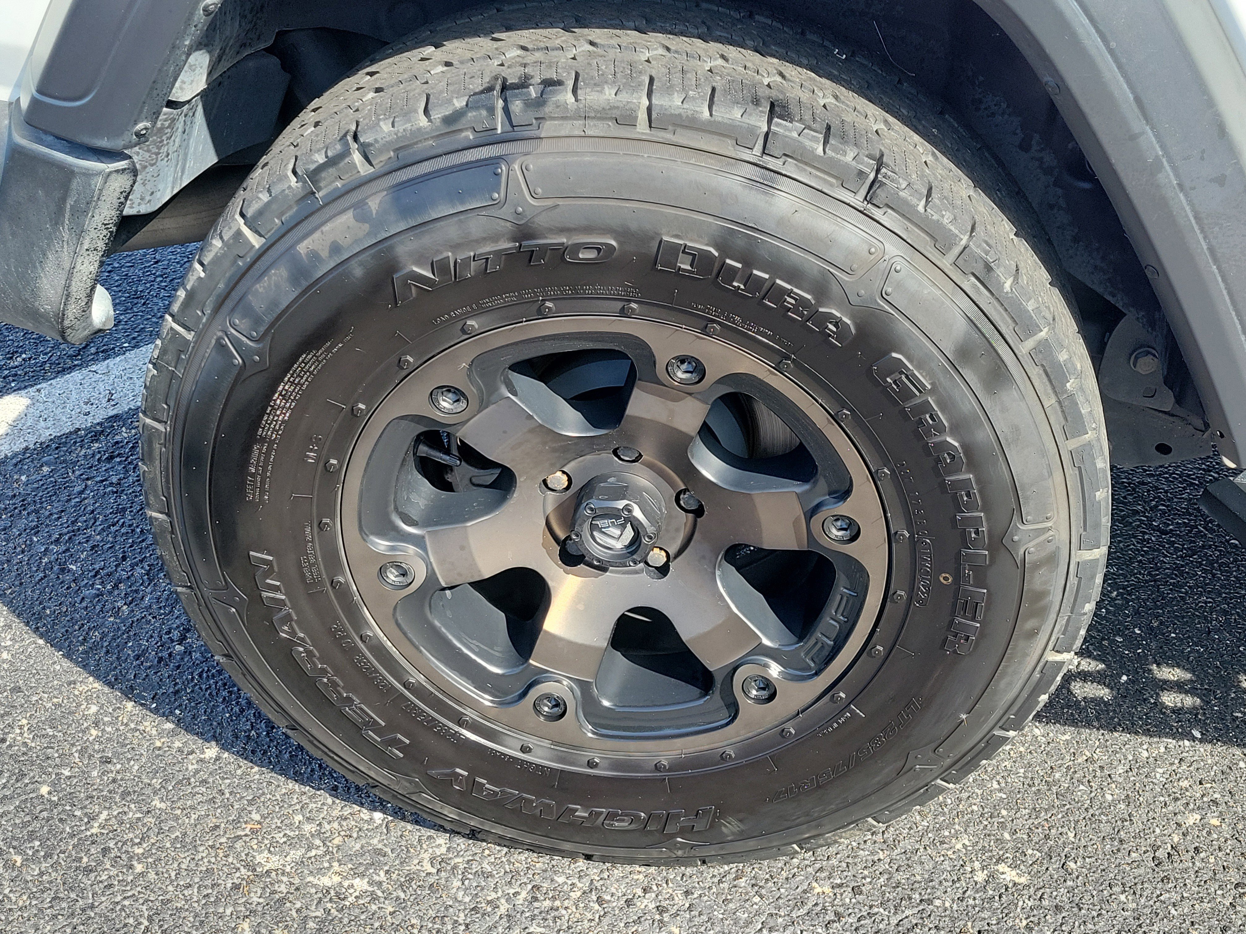 Used 2019 Bright White Clearcoat Jeep Unlimited Sport S image 9
