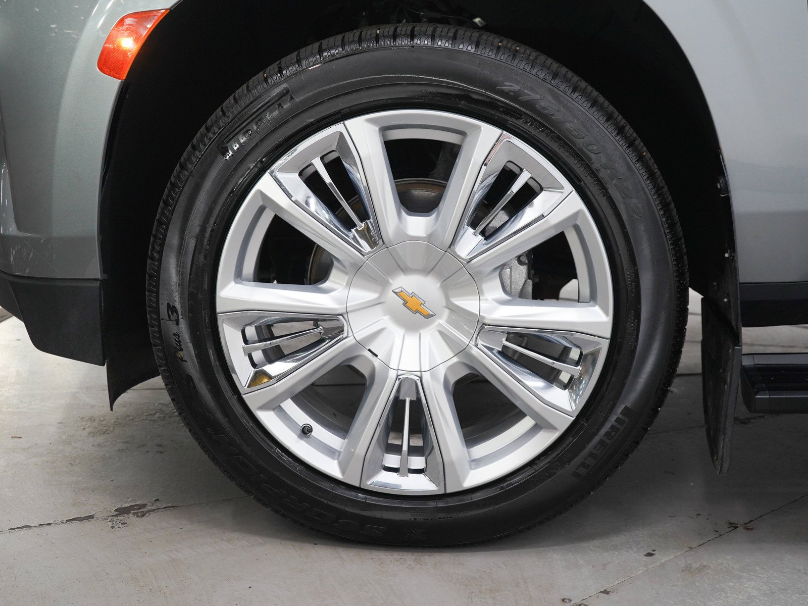 Used 2023 Sterling Grey Metallic Chevrolet 4WD 4dr High Country image 31