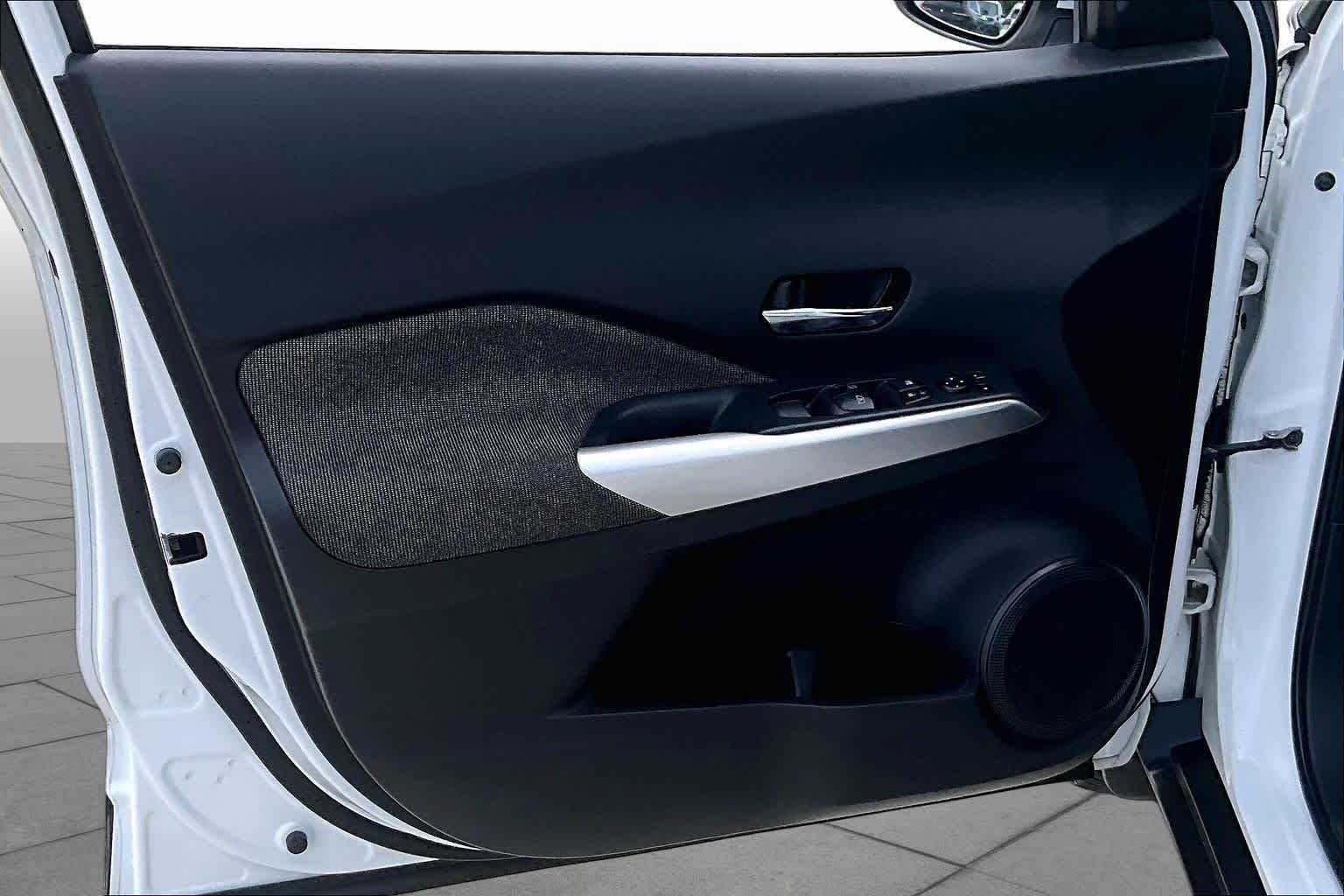 Used 2019 ASPEN WHITE TRI Nissan SV image 24