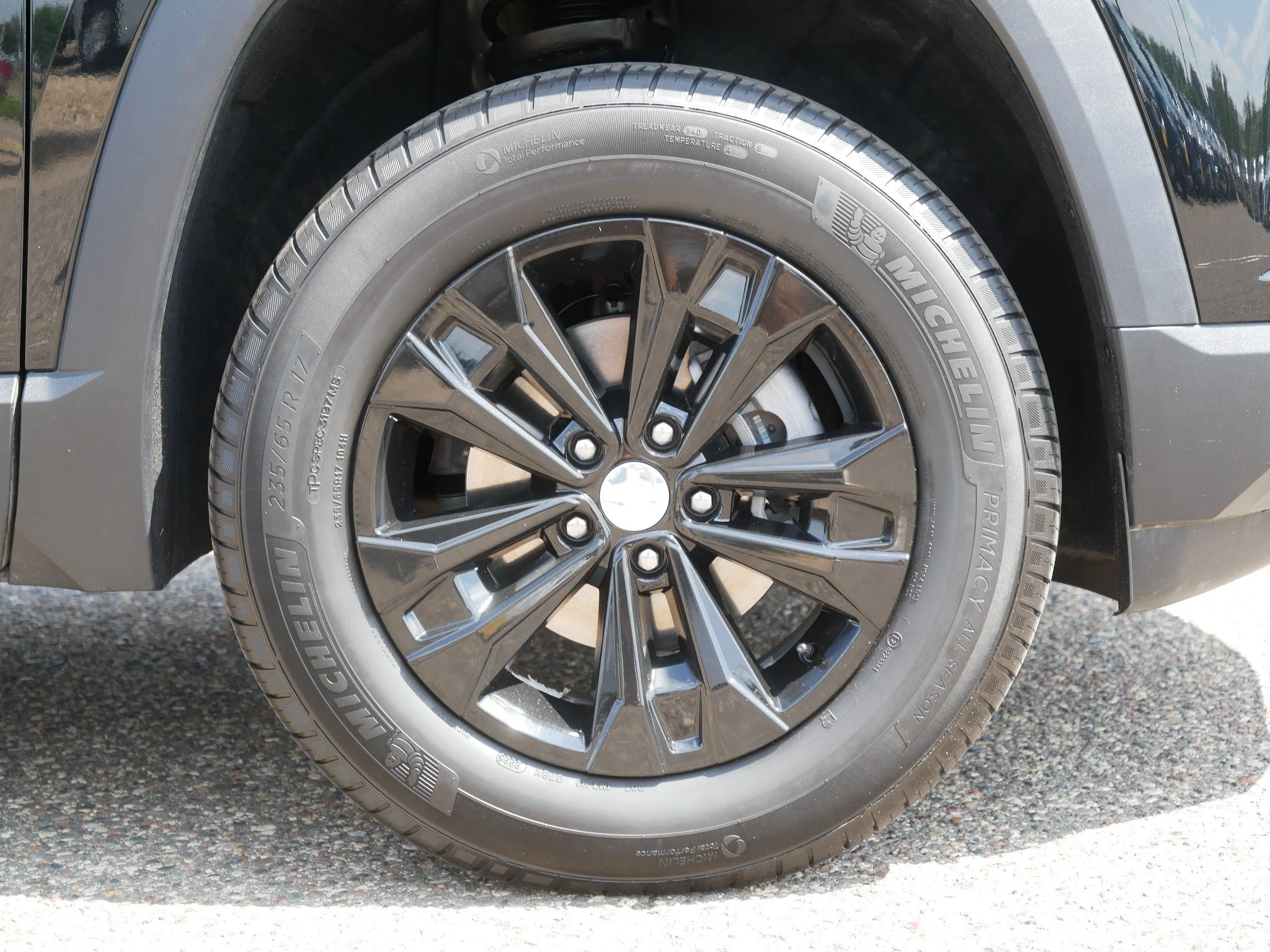 Used 2026 Mosaic Black Metallic Chevrolet AWD LT image 15