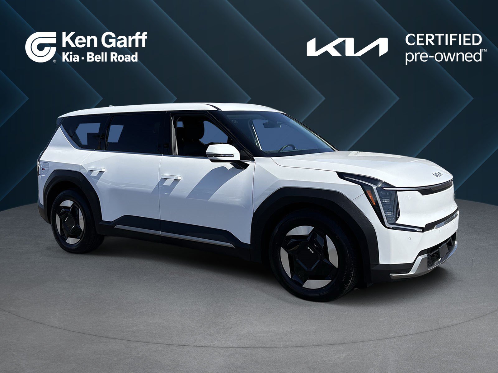 2026 Kia EV9 Light L/R's photo