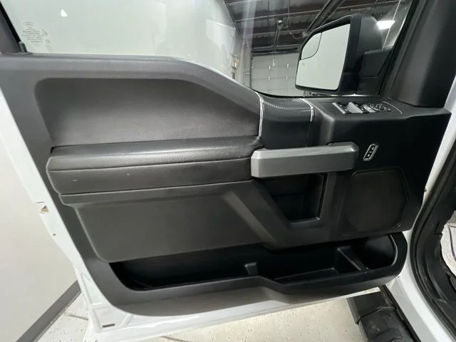 Used 2018  Ford XLT image 23