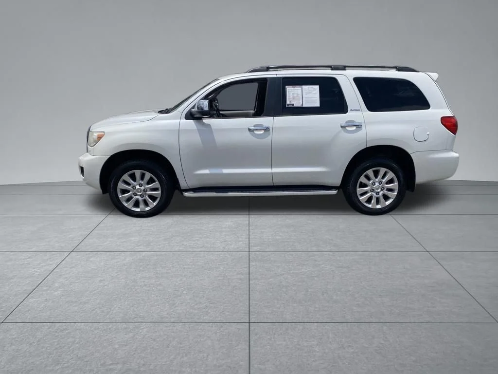 Used 2012 White Toyota Platinum image 4