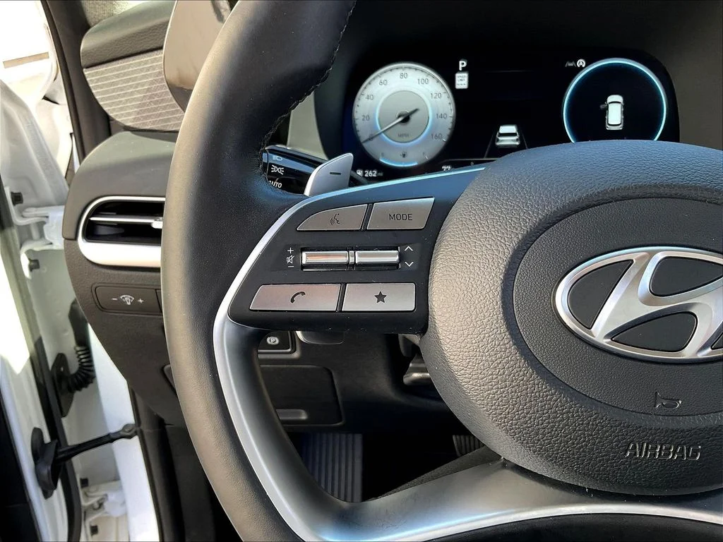 Used 2023 White Hyundai Limited image 13