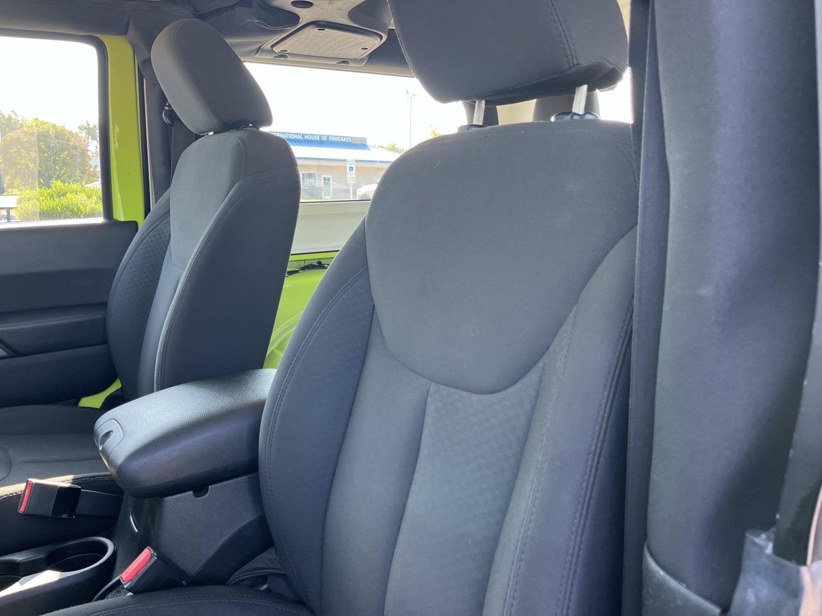 Used 2017 Hypergreen Clearcoat Jeep Sport image 20