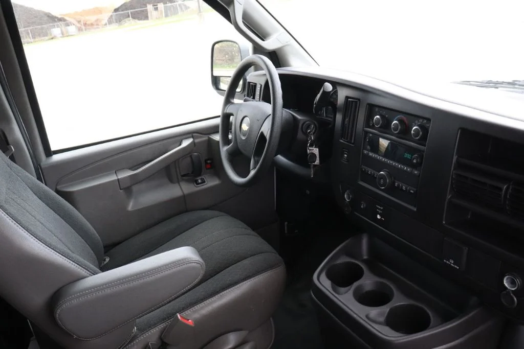 Used 2024 Summit White Chevrolet Work Van image 11