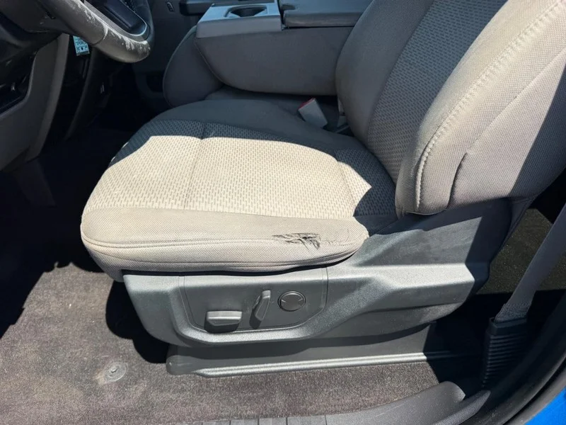 Certified Used 2019 Velocity Blue Metallic Ford XLT image 18