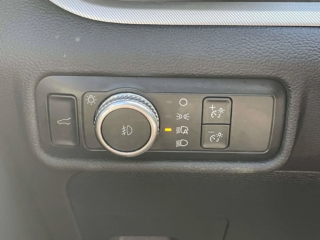 Used 2022 Blue Ford XLT image 28