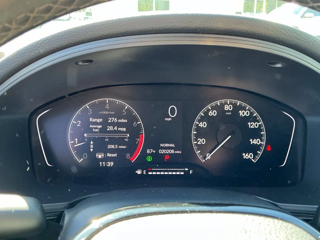 Used 2025  Honda Sport image 29