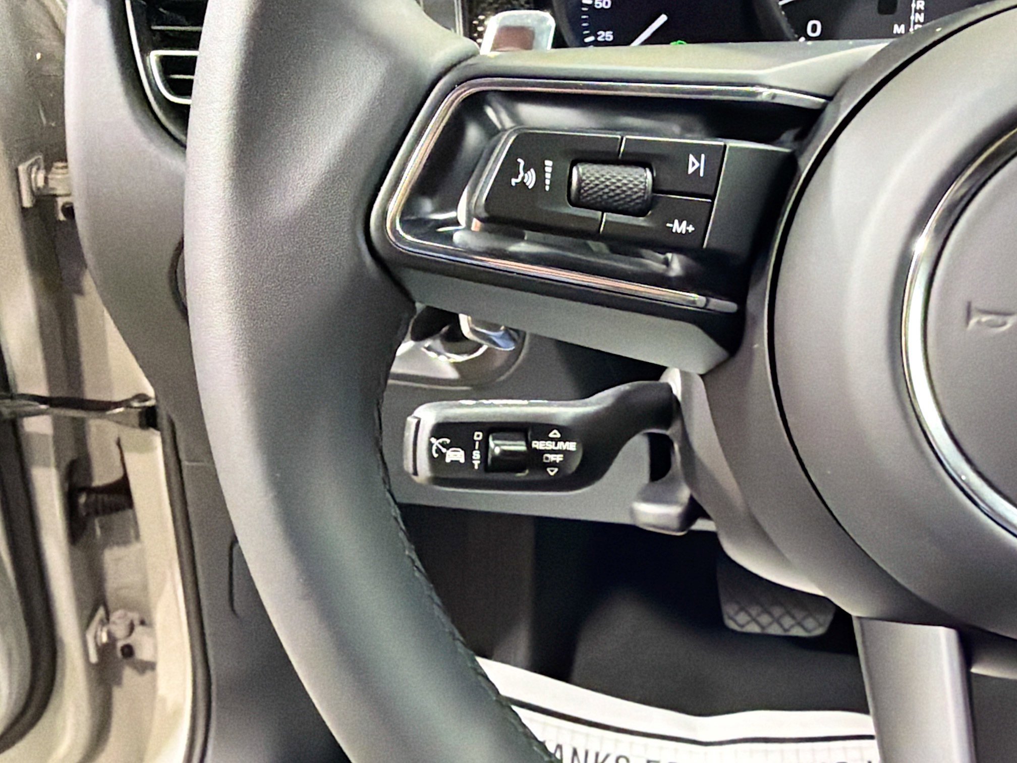 2026 Porsche Macan GTS - Photo 37