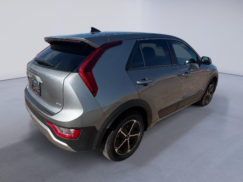 Used 2025 Steel Gray Kia LX image 13