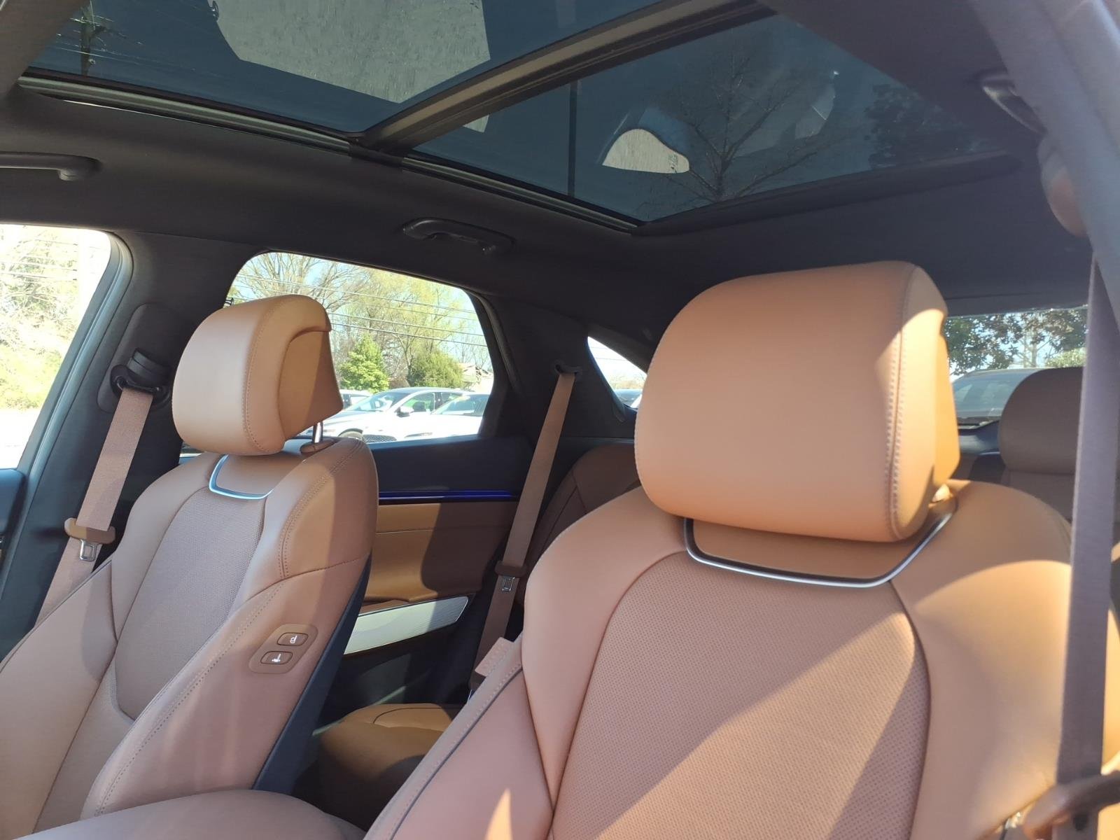 New 2026 White Genesis 2.5T ADVANCED image 16