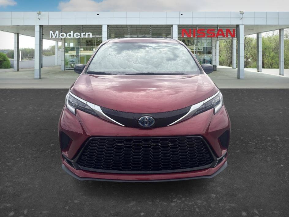 Used 2022 Ruby Flare Pearl Toyota XSE image 8