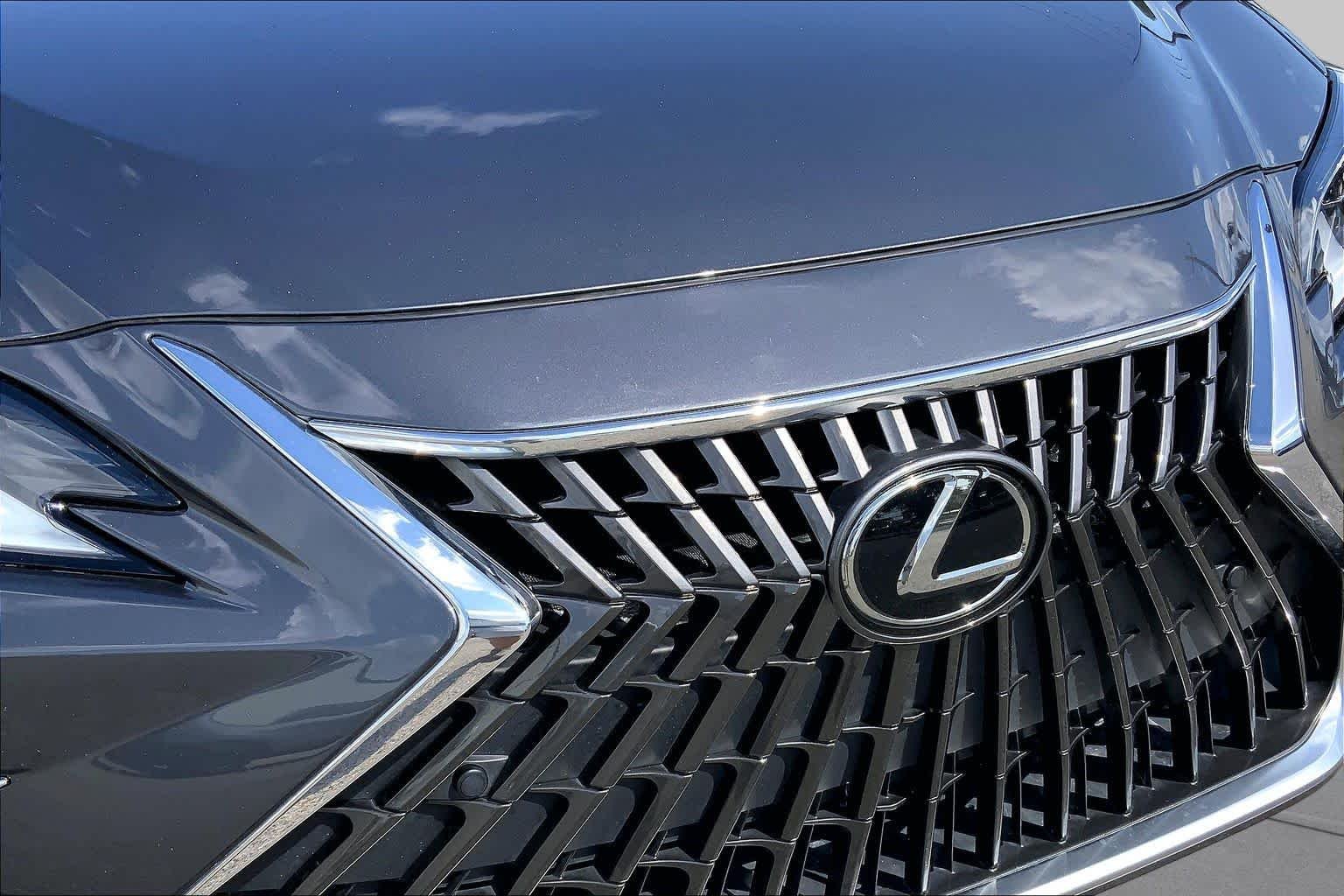 Used 2025 Cloudburst Gray Lexus  image 29
