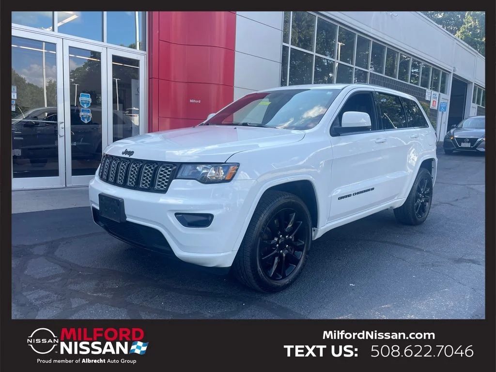 Used 2022 White Jeep Laredo X image 1