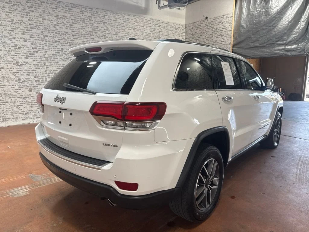 Used 2022 White Jeep Limited image 7