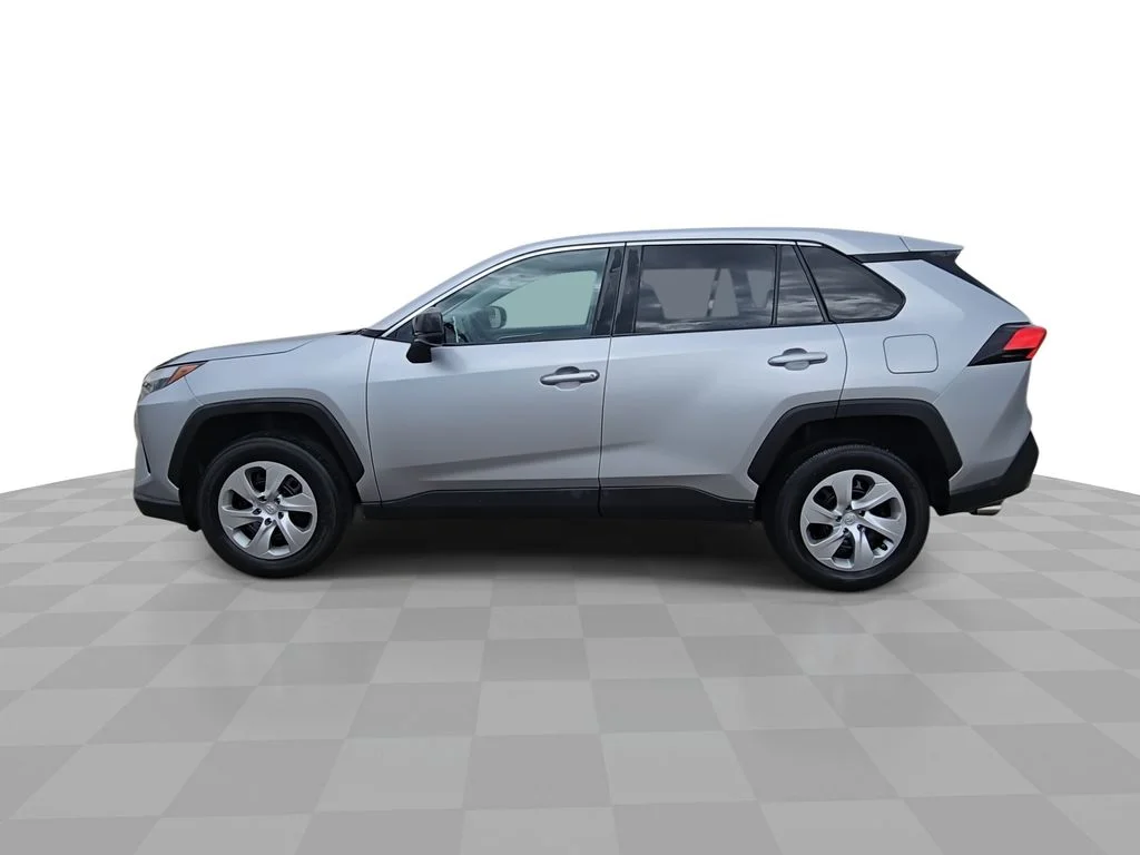 Used 2023 Silver Toyota LE image 5