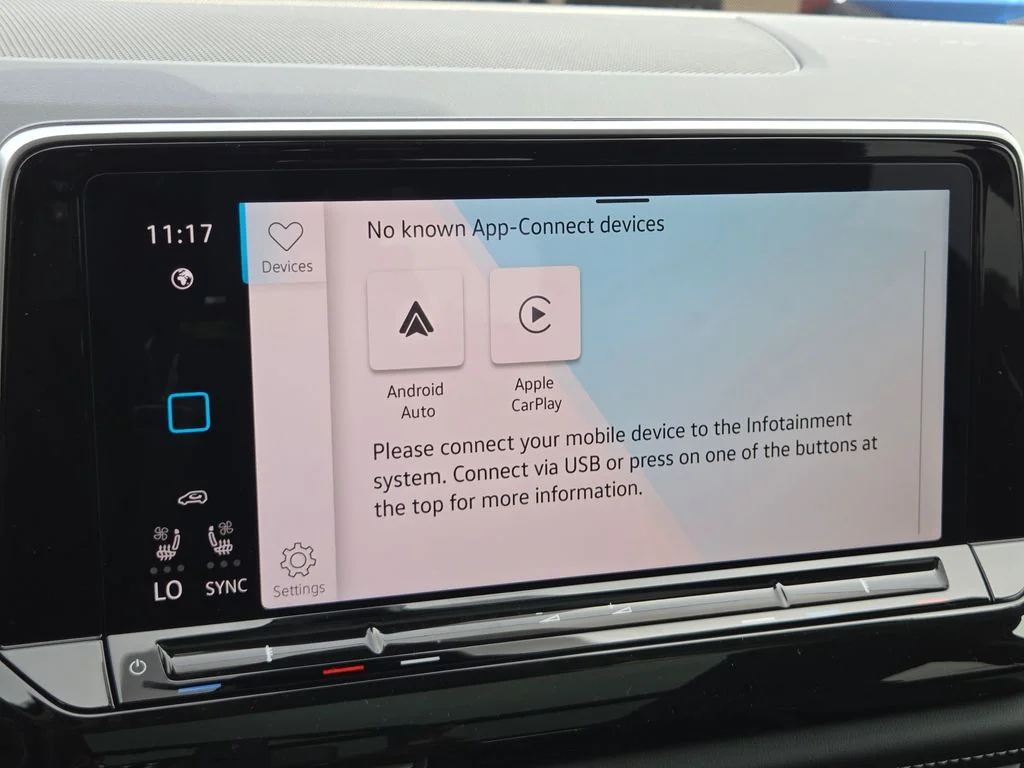 New 2026 Opal White Pearl Volkswagen 2.0T SEL Premium R-Line image 5