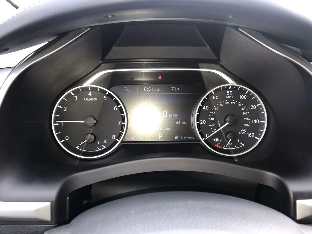 Used 2024 Gray Nissan SV image 15
