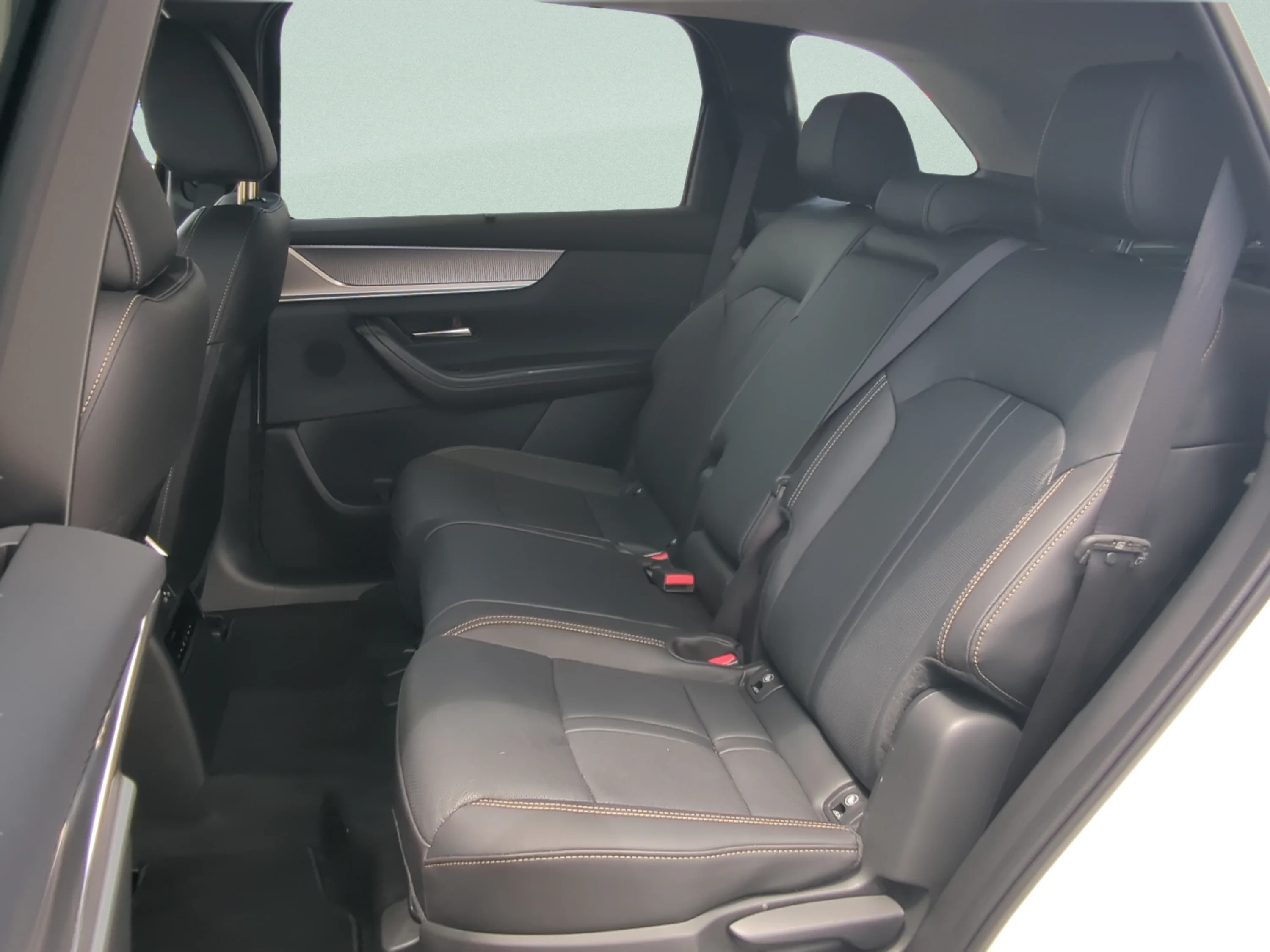 Used 2025 Rhodium White Premium Mazda Premium Package image 13